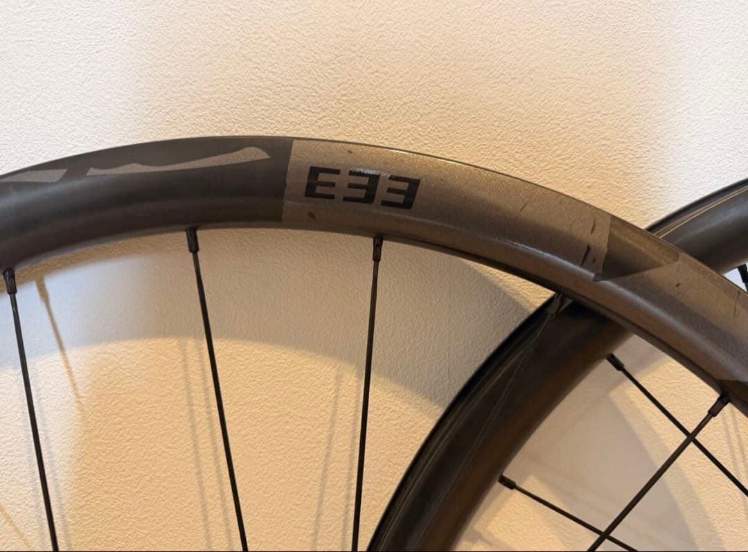 ELILEE XXE E33 カーボンホイール x310 シマノフリー 前後