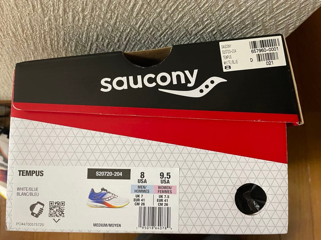 サッカニー　テンパス　ランニングシューズ