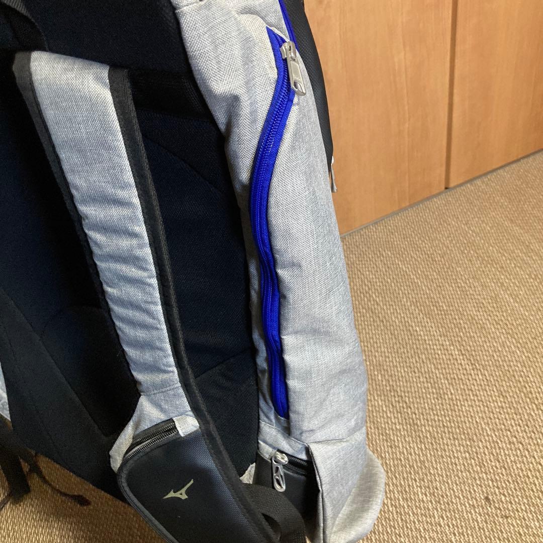 一万円程度で購入。未使用です傷はありません名前を書いた部分を塗り潰しました