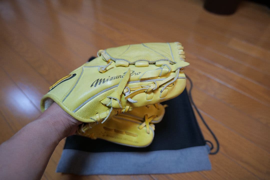 ミズノプロ　 軟式グローブ 黄色 MAJOR QUALITY　投手用