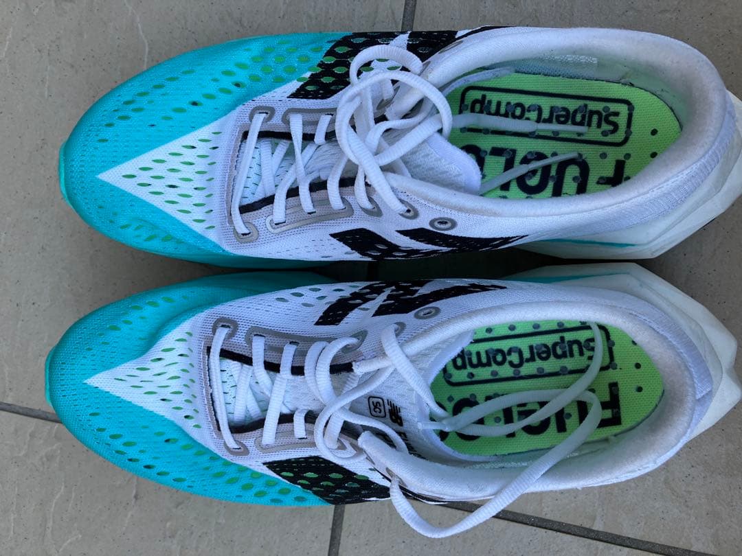 スパイク・シューズ NewBalance FuelCell SuperComp Pacer v2