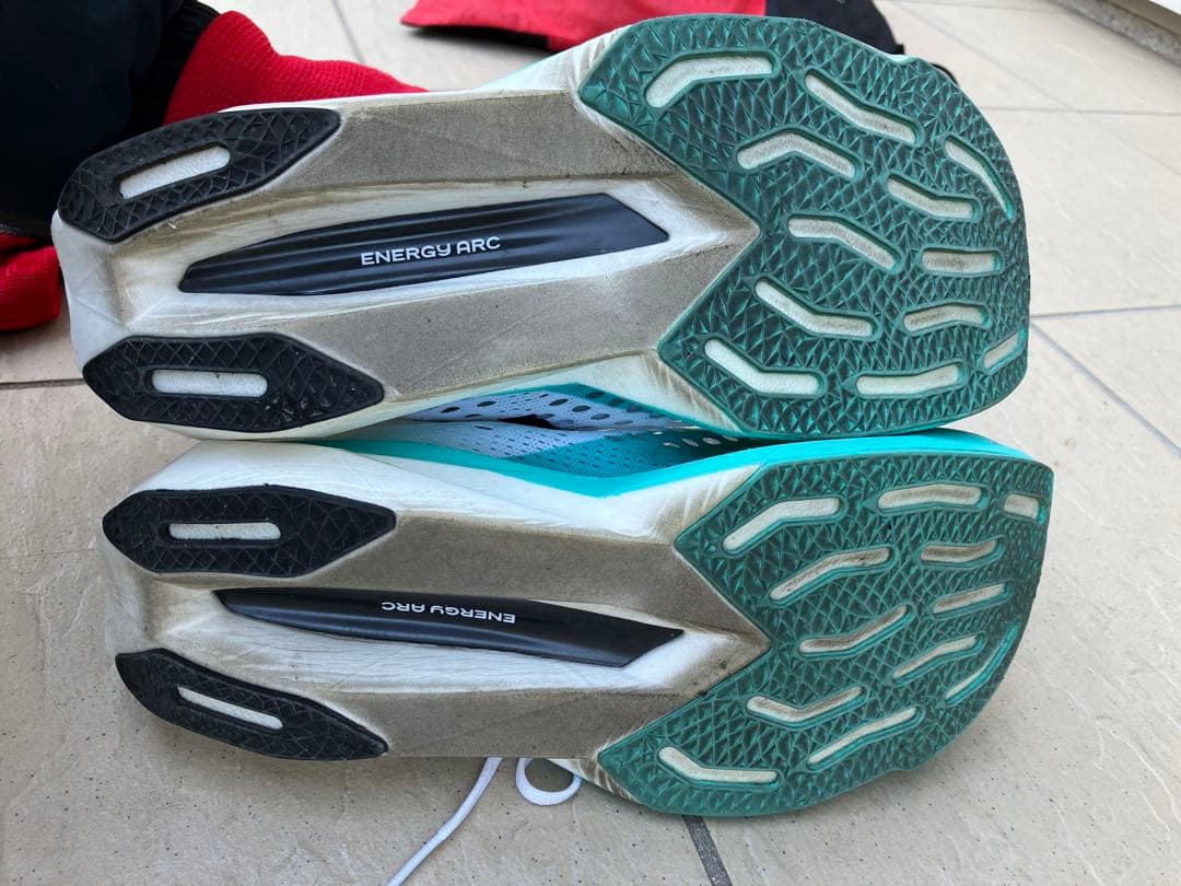 スパイク・シューズ NewBalance FuelCell SuperComp Pacer v2