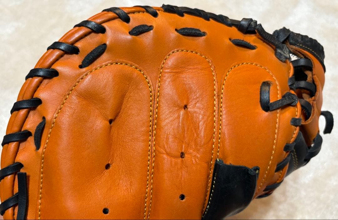 美品 HATAKEYAMA ハタケヤマ キャッチャーミット オレンジ×黒 軟式用