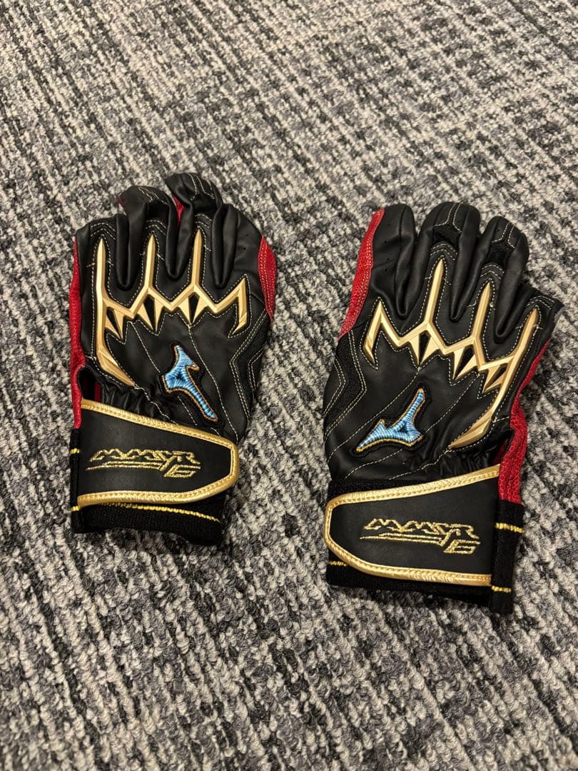 中田翔　Mizuno Pro バット バッティンググローブ