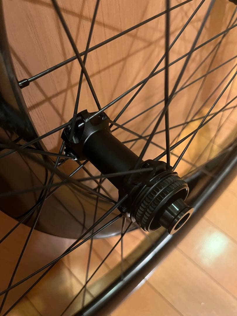 超軽量 カーボンホイール 1222g 45mm高 外内30,24mm 送料無料