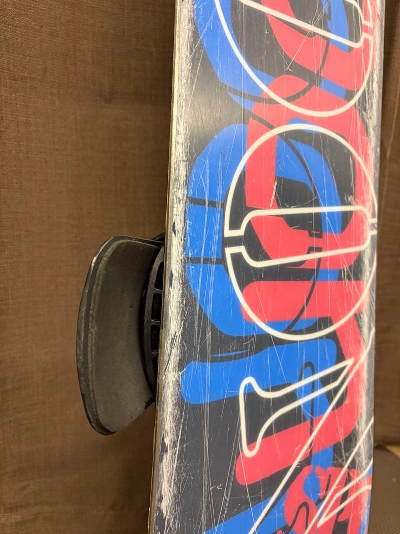 【本日限定値下げ】SPOON.120cm スノーボード スノボー板　滑り止め付き
