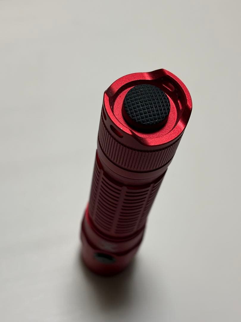 ThruNite TT20レッド 懐中電灯
