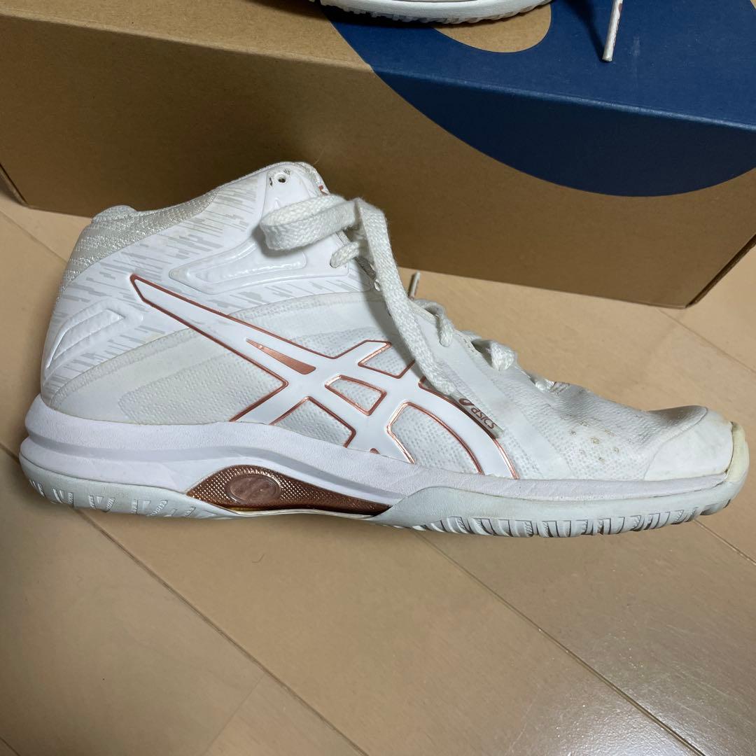 バスケットボールシューズ　asics LADY GELFAIRY8