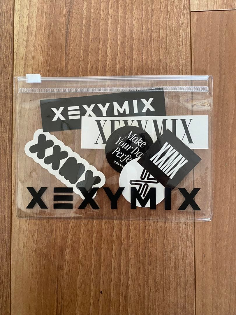 XEXYMIX 表参道ヒルズ店限定商品ピンクロゴブラックレギンス360N