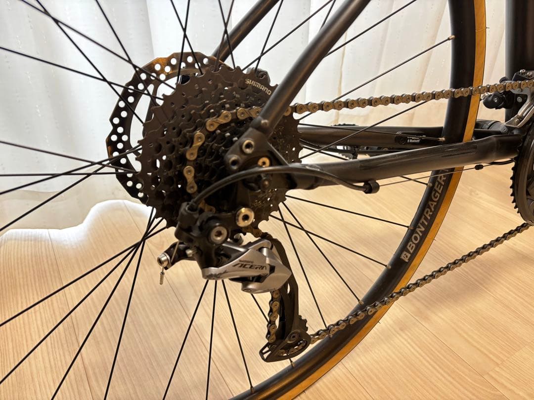 TREK FX3/2020. M 引取