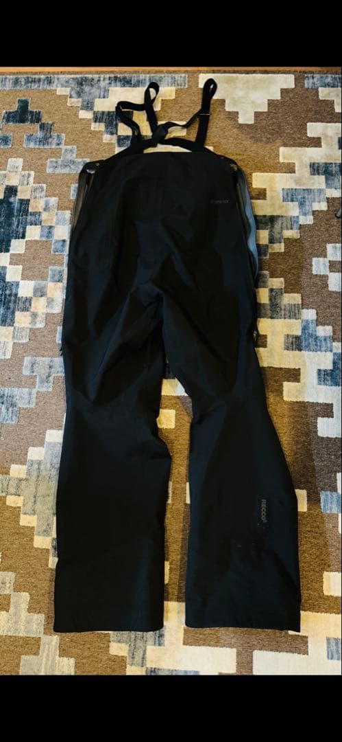 【美品】Patagonia アントラックド　ビブパンツ　ブラック