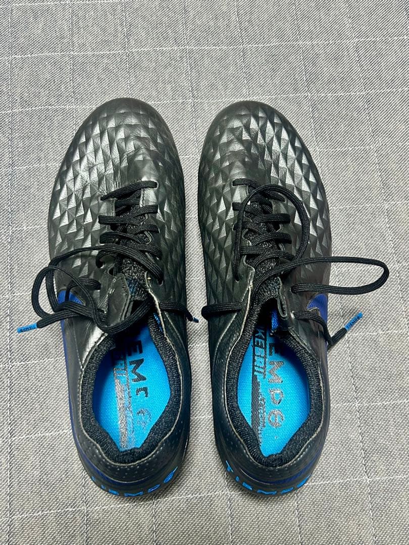 【取り替え式スパイク】NIKEティエンポ レジェンド 8 エリートSG 27cm