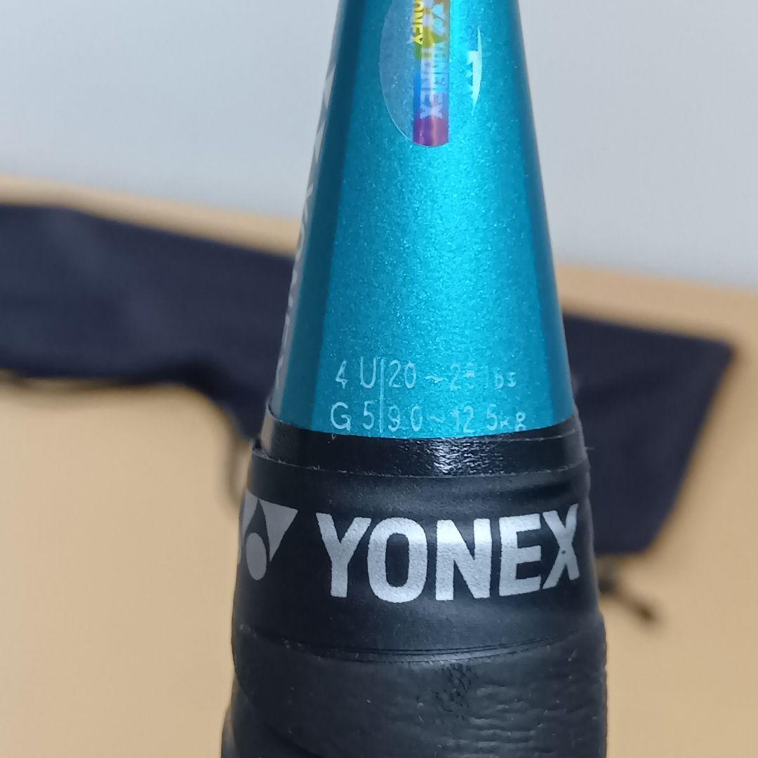 ヨネックス ナノフレア700 YONEX 4UG5 バドミントンラケット 極美品