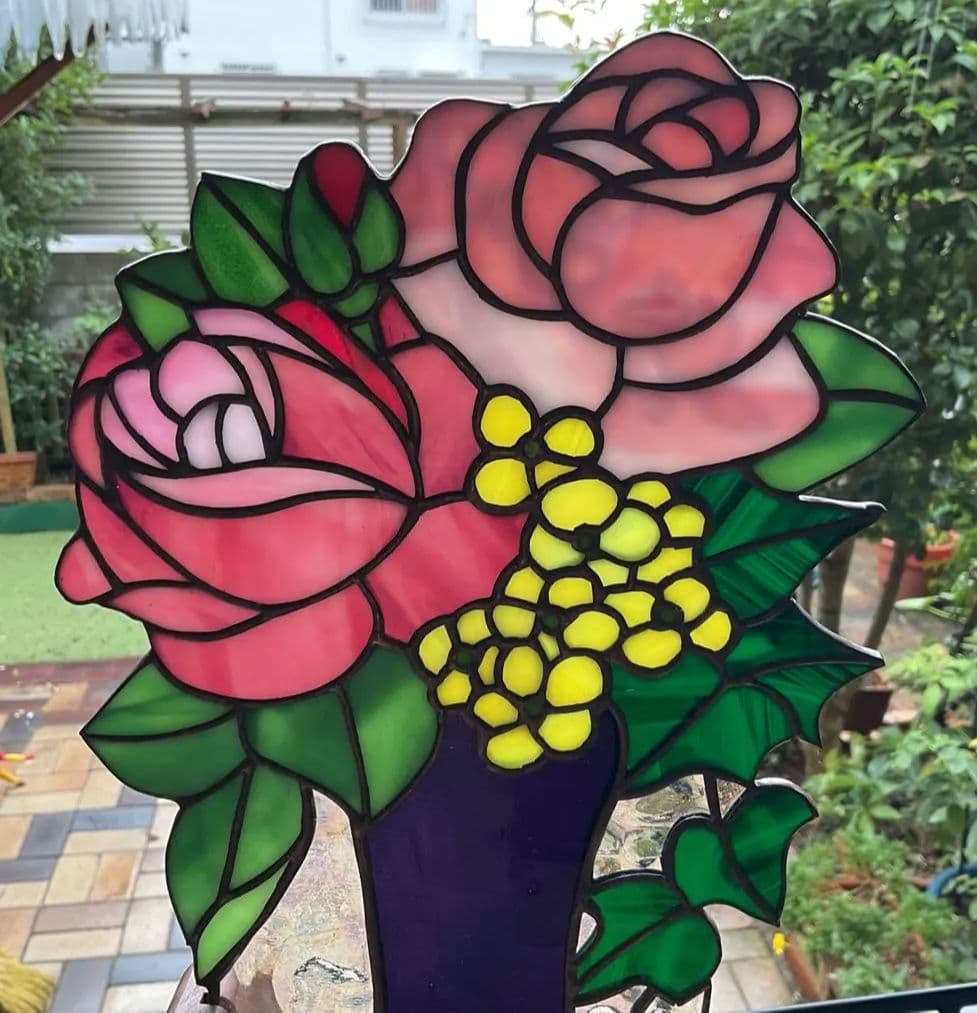 ステンドグラスパネル　薔薇にアイビーを添えて