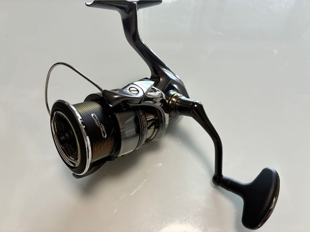 Shimano TWIN POWER 4000M スピニングリール