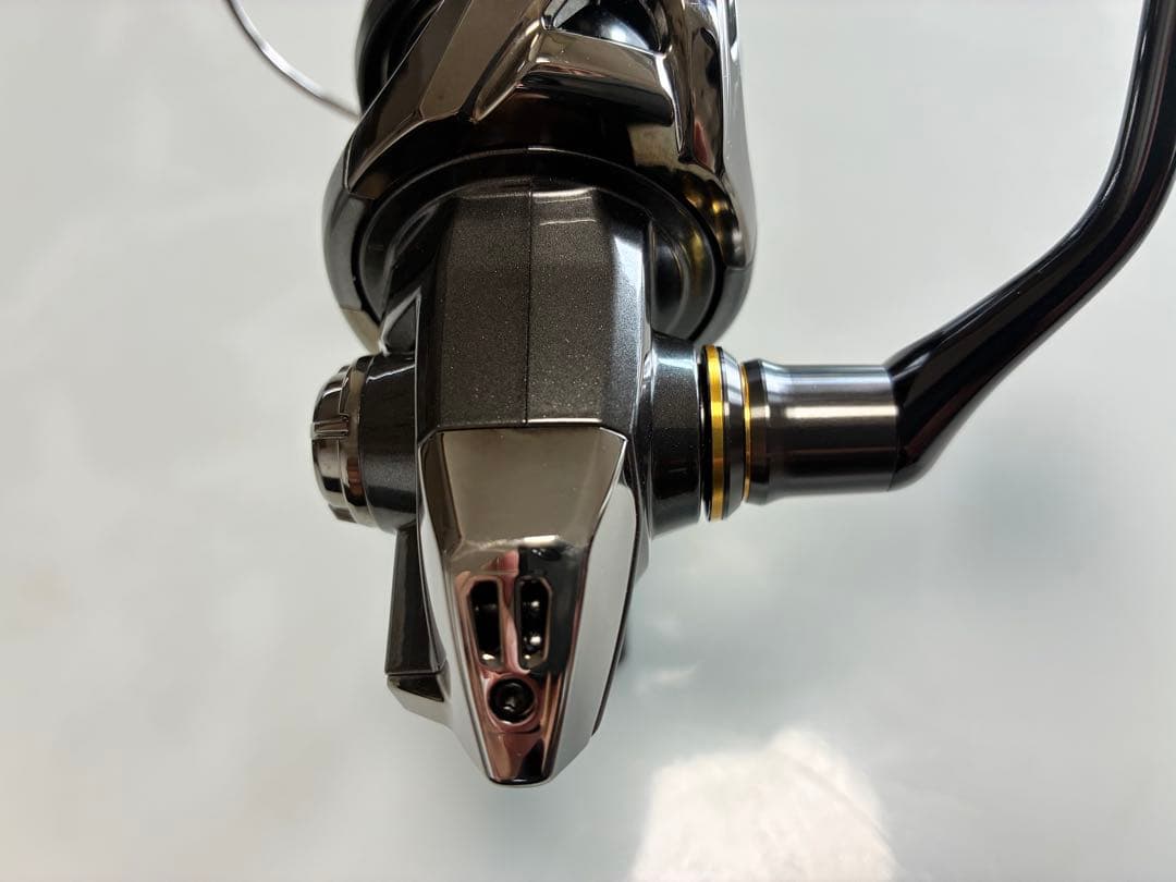 Shimano TWIN POWER 4000M スピニングリール