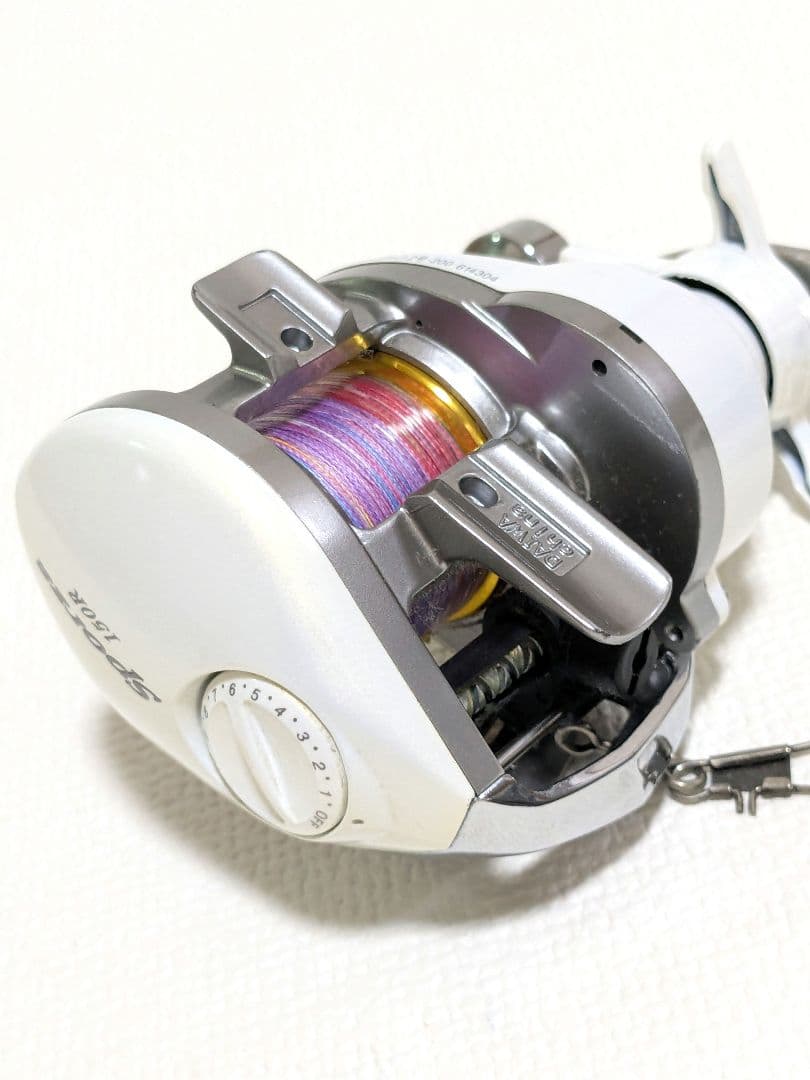 【美品】DAIWA MAG FORCESPORZA150R ベイトリール