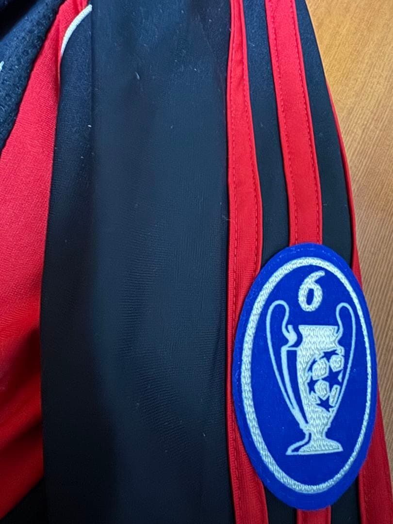 〔ピルロ選手〕ACミラン adidas ユニフォーム 赤黒 ストライプ