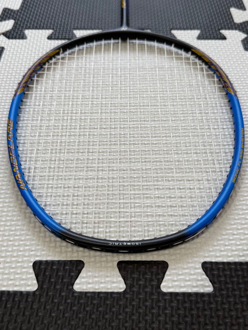 美品 YONEX NANOFLARE 30 バドミントンラケット