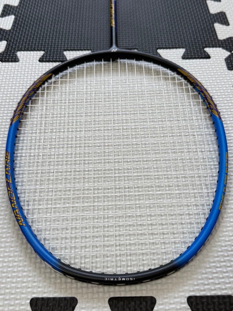 美品 YONEX NANOFLARE 30 バドミントンラケット