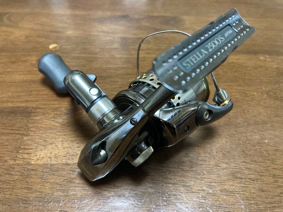 シマノ　01'ステラ FW2500S　実釣メイン機