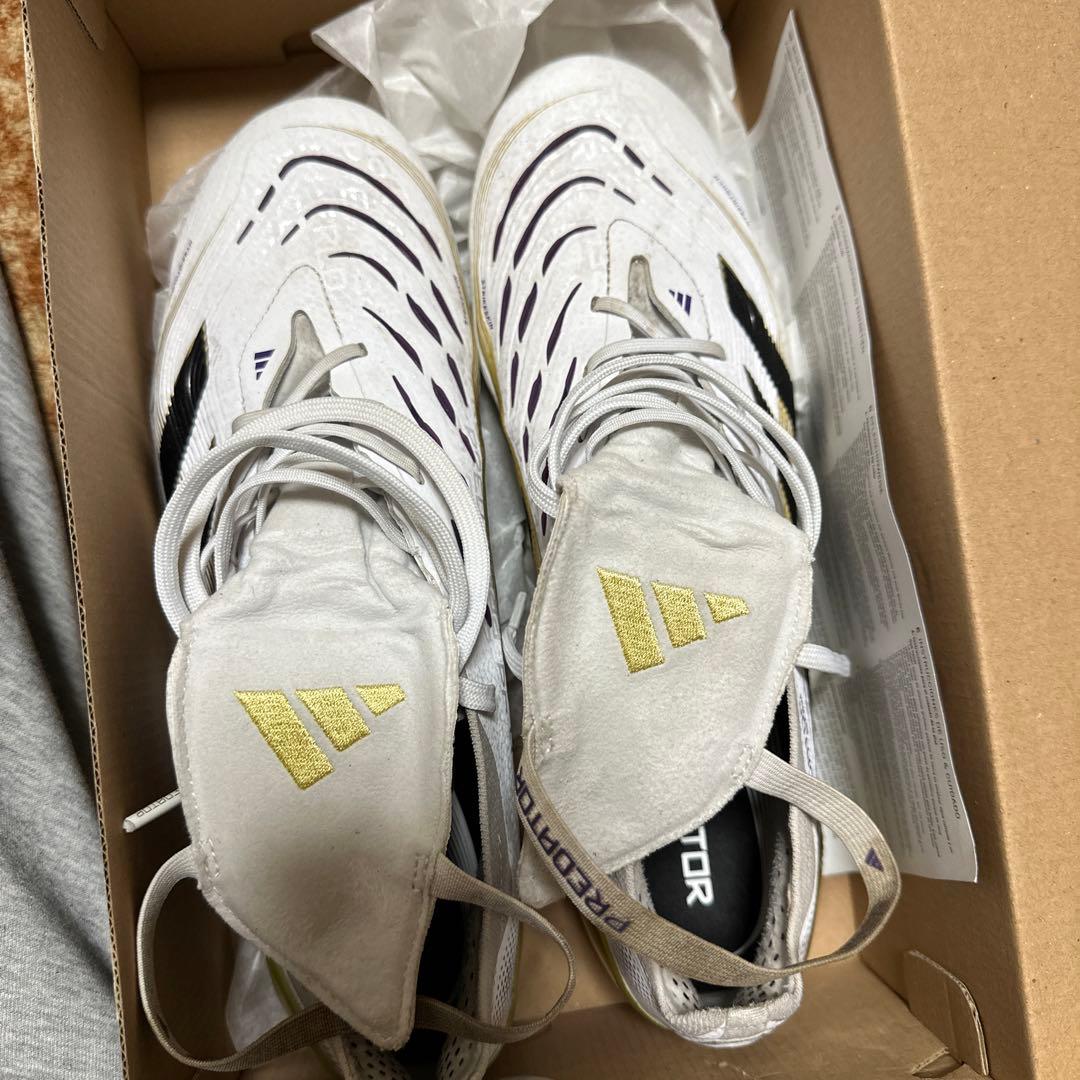 adidas Predator サッカーシューズ ホワイト/ブラック/ゴールド
