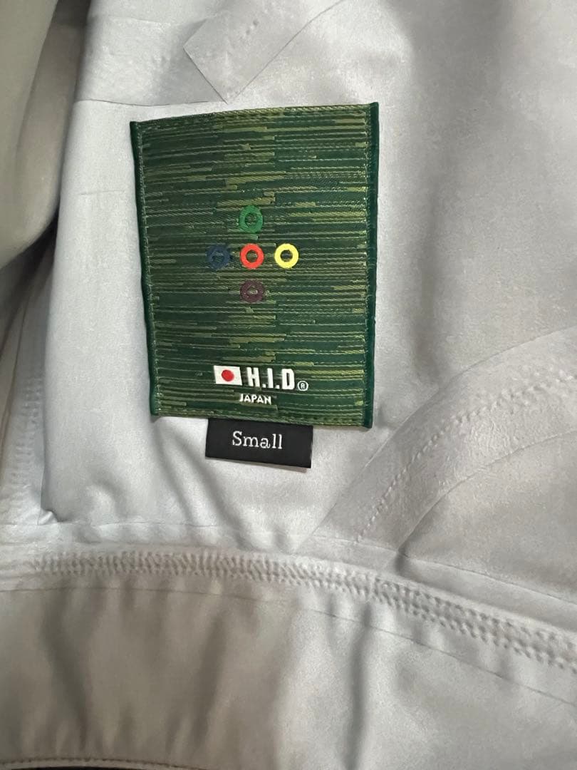 美品上下セットH.I.D 定価17万以上