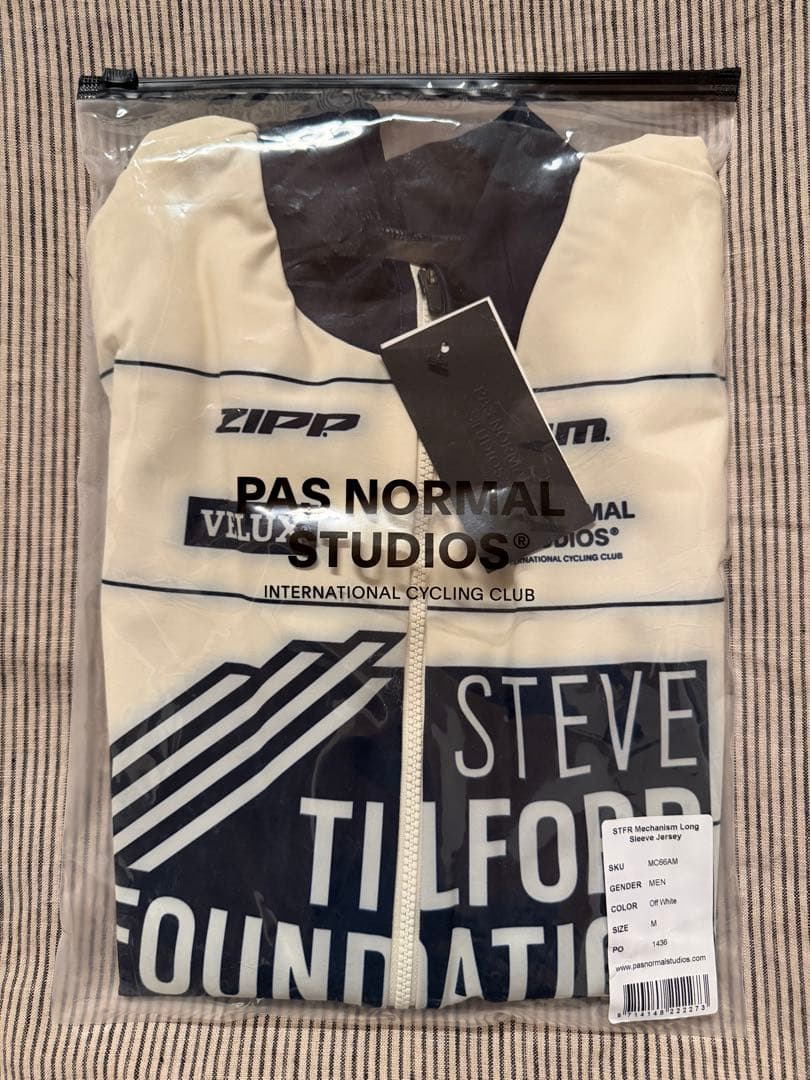 Pas Normal Studios ロングスリーブジャージ