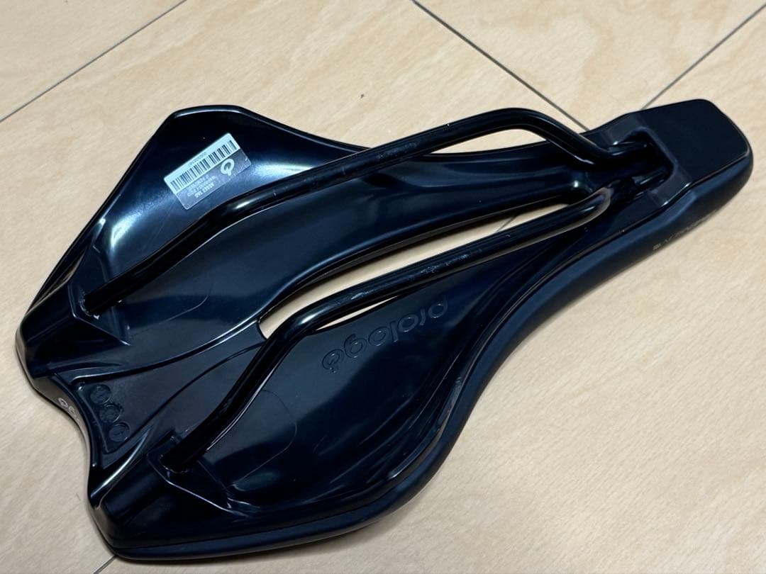 Prologo DIMENSION TRI サドル T4.0レール