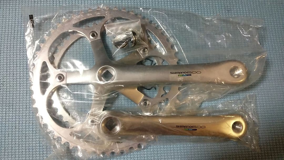 シマノ 600アルテグラ クランクセット未使用品
