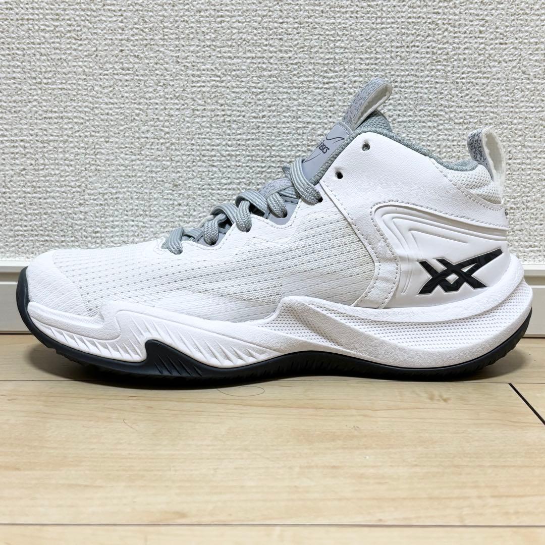 asics ジュニア バスケットシューズ NOVA SURGE 3 GS 未使用