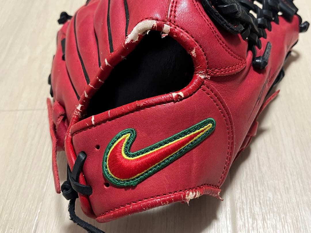 ナイキ グラブ　軟式　内野用　グローブ NIKE 岩村モデル