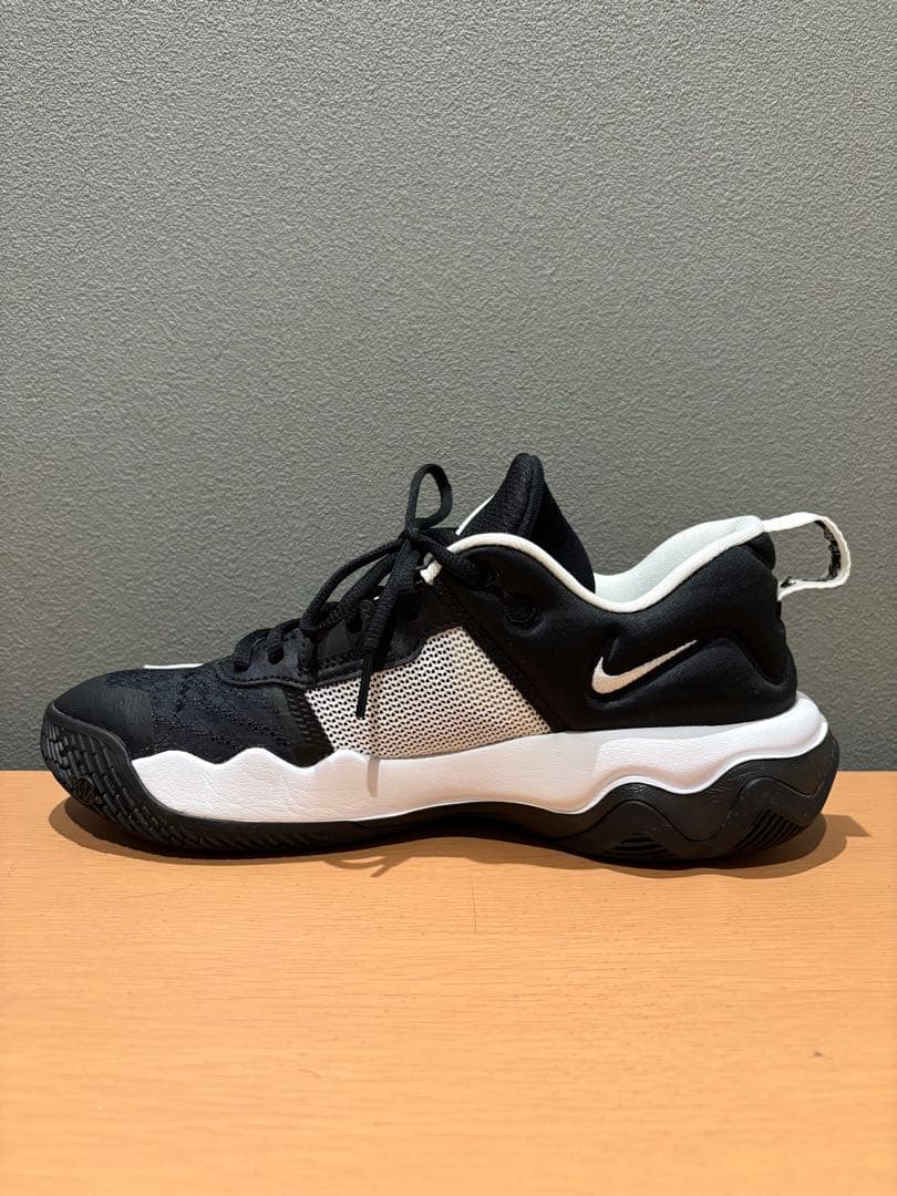 NIKE ヤニス イモータリティ3
