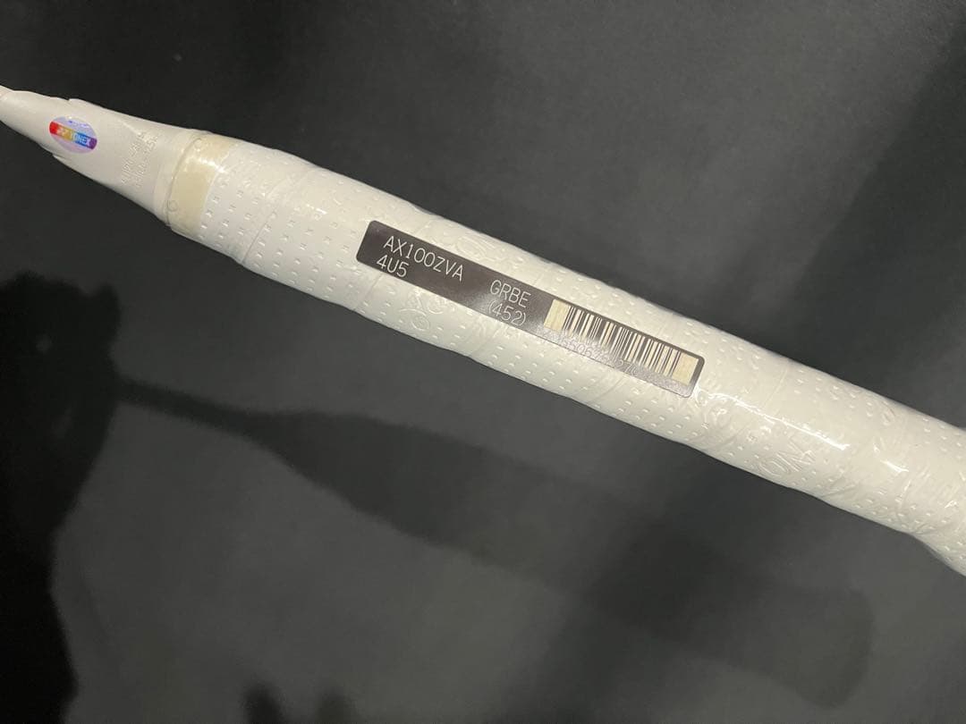 4ug5 アストロクス100ZVA 新品　バドミントン　ラケット