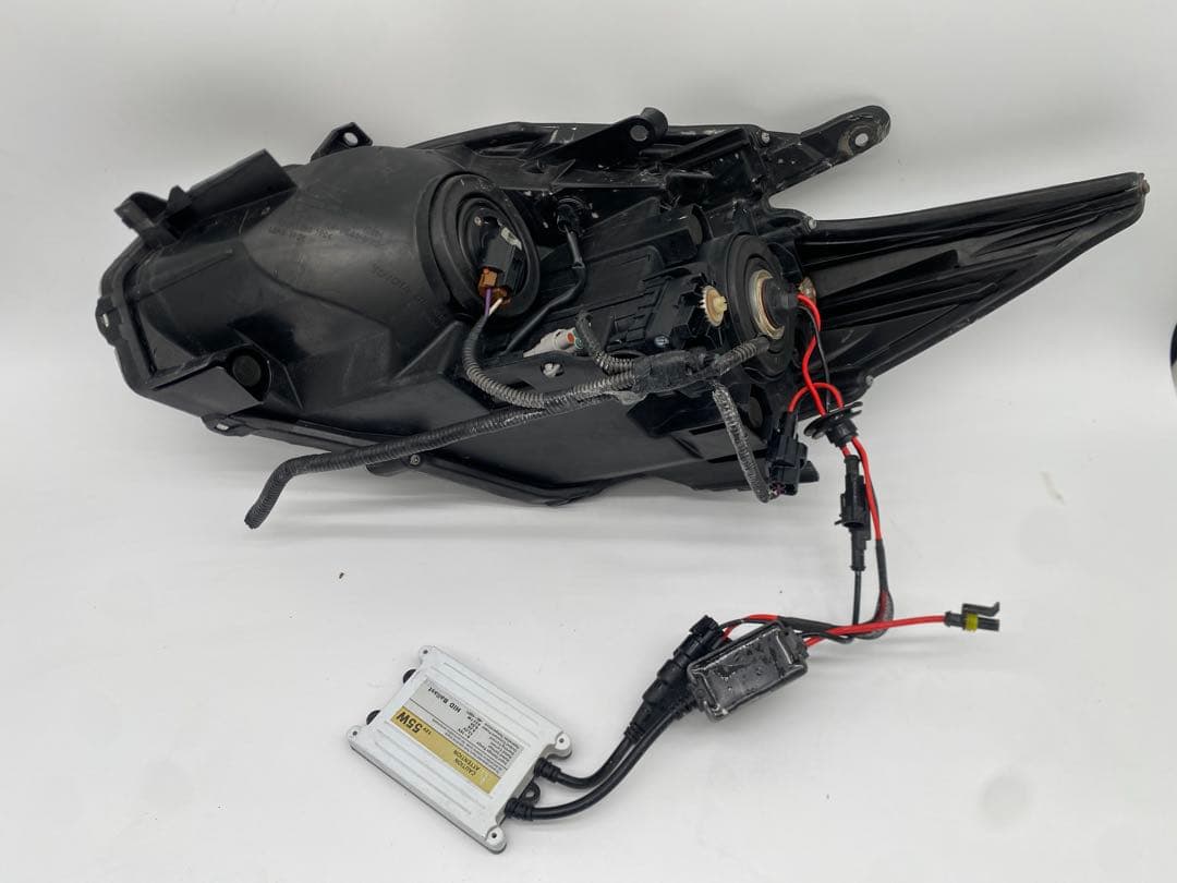 トヨタ プリウス 30系 ヘッドライト 左右セット HID 55Wバラスト付き