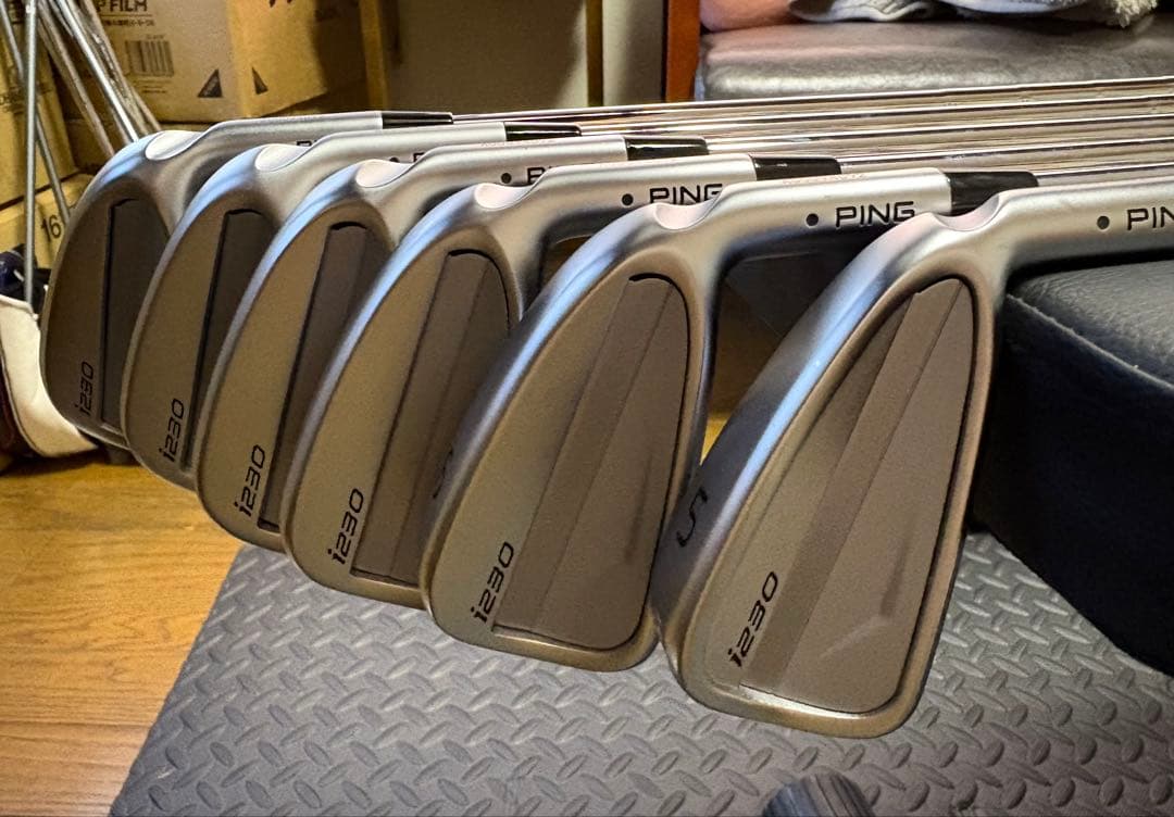 ほぼ新品　PING i230 アイアンセット 5-9 W