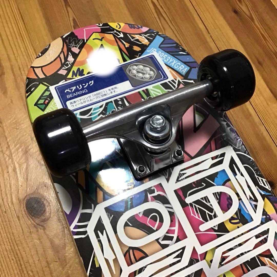 未開封　グラフィティデザイン スケートボード コンプリート　高速ベアリング