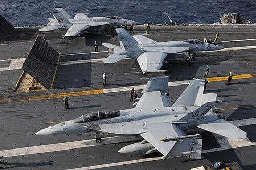 （未開封）F/A-18F スーパーホーネット VFA-103 ジョリーロジャース