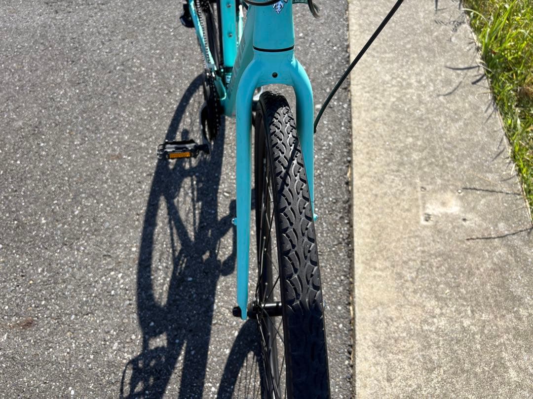 ディスクブレーキ クロスバイク　Bianchi c.sport2 ビアンキ 美品