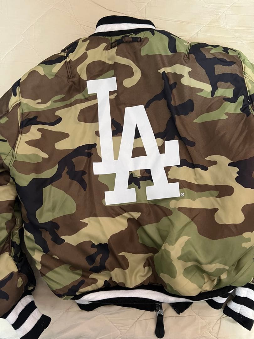 MA-1【NewEra×Alpha×MLB】 海外限定　ボンバージャケット