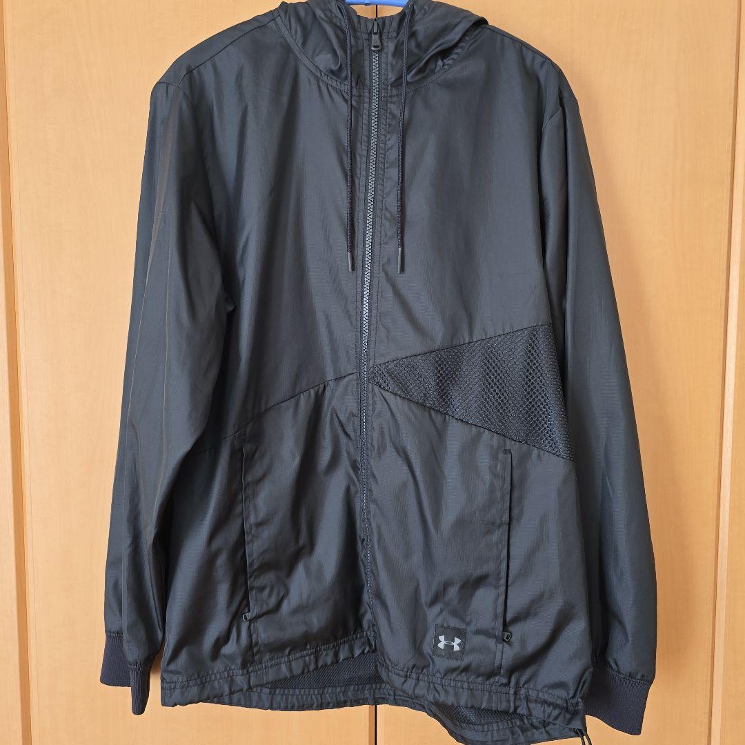 UNDER ARMOUR　アンダーアーマー　　　　　　　ウインドブレーカー　上下