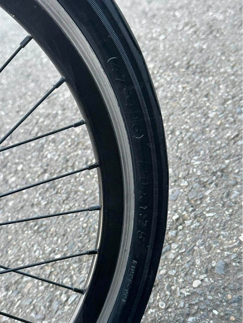 クロスバイクBianchi LECCO 2022