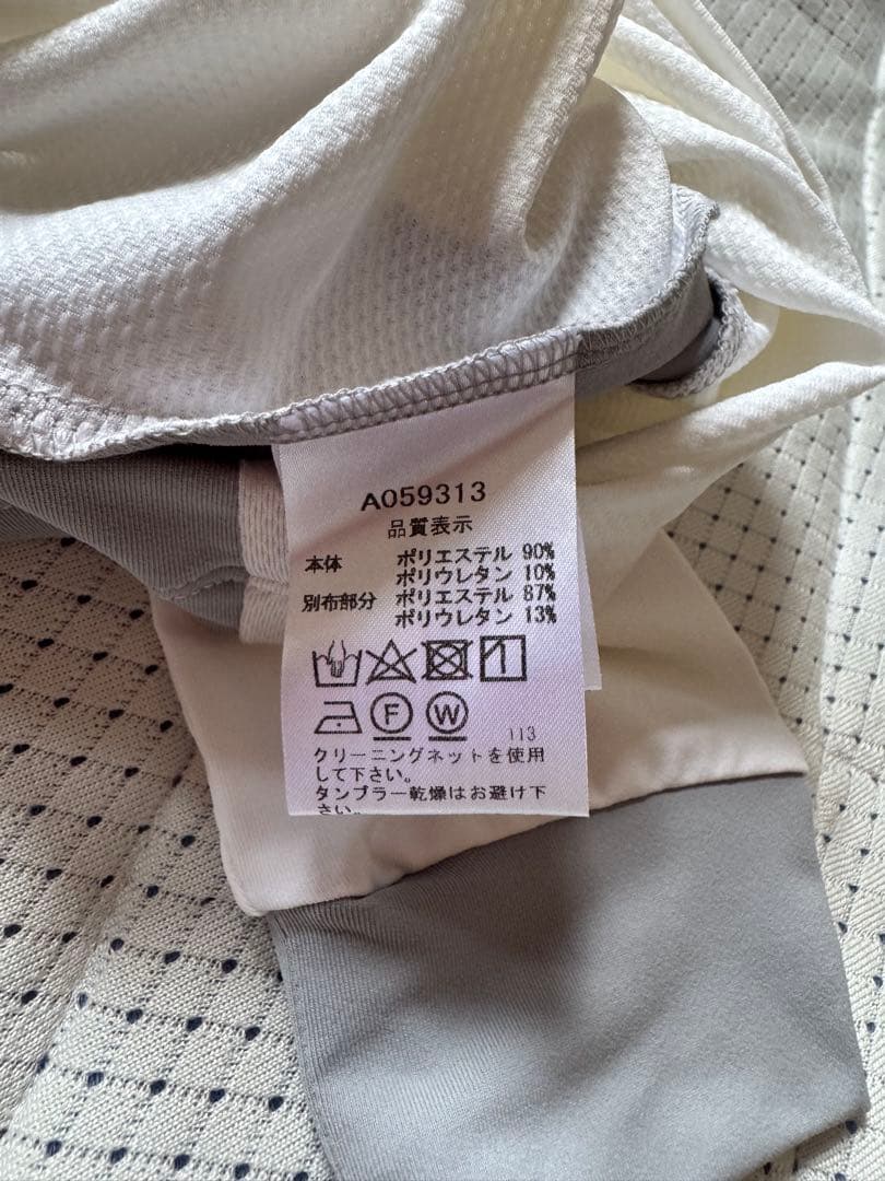 アルチビオ 長袖ハイネック　新品✨