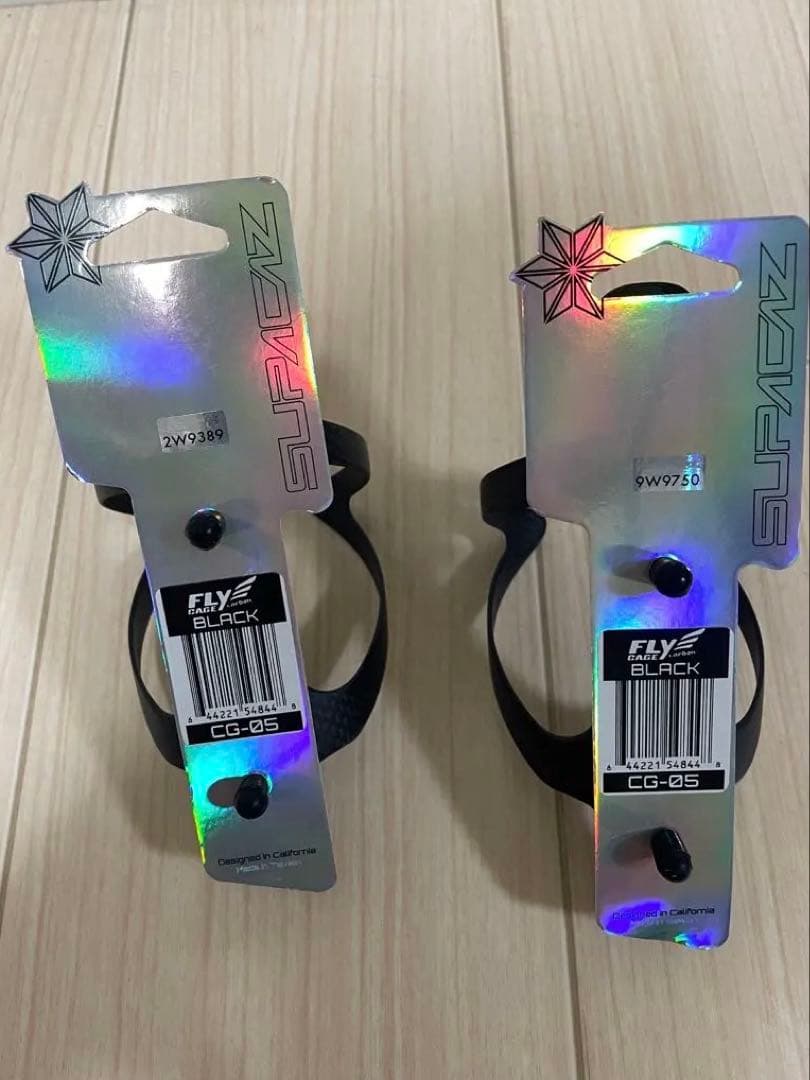 SUPACAZ スパカズFLY CAGE カーボンボトルケージ2個セット