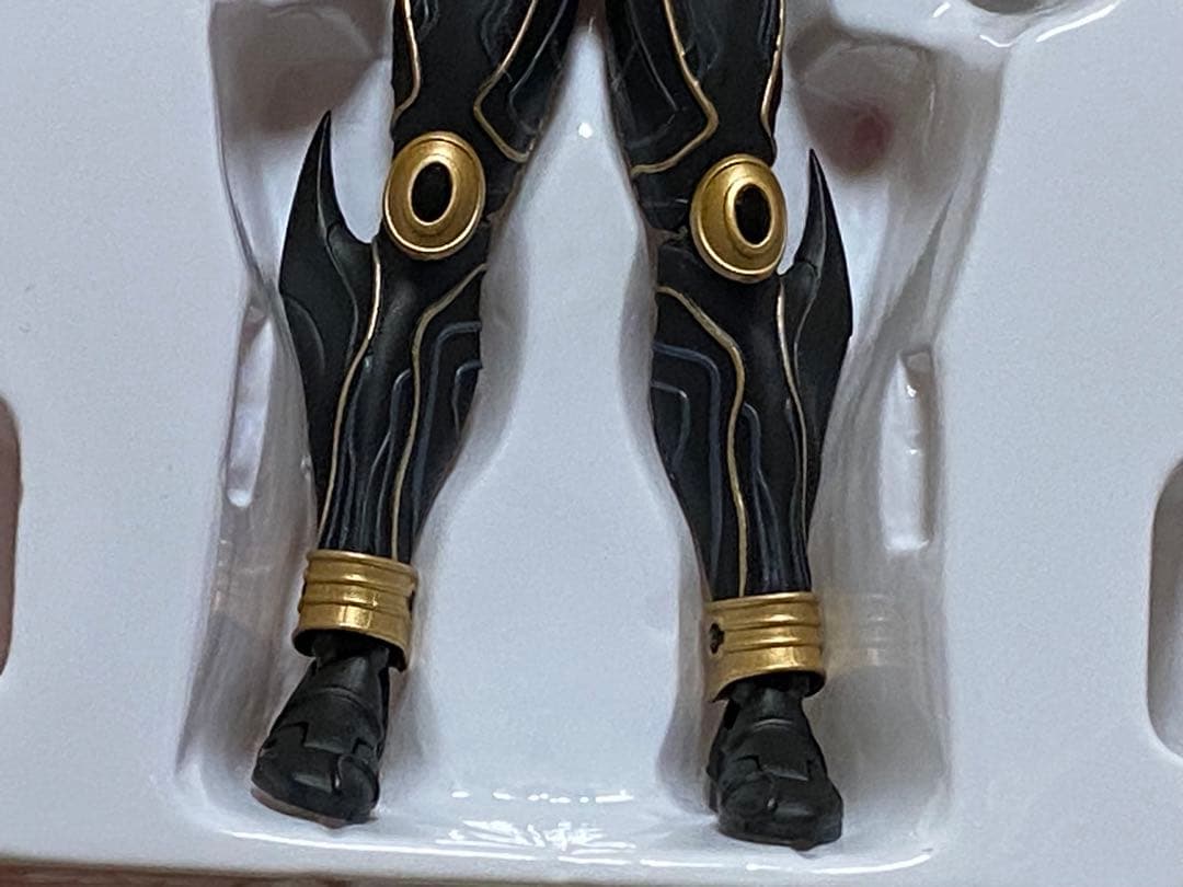 S.H.Figuarts 真骨彫製法 仮面ライダークウガ アルティメットフォーム