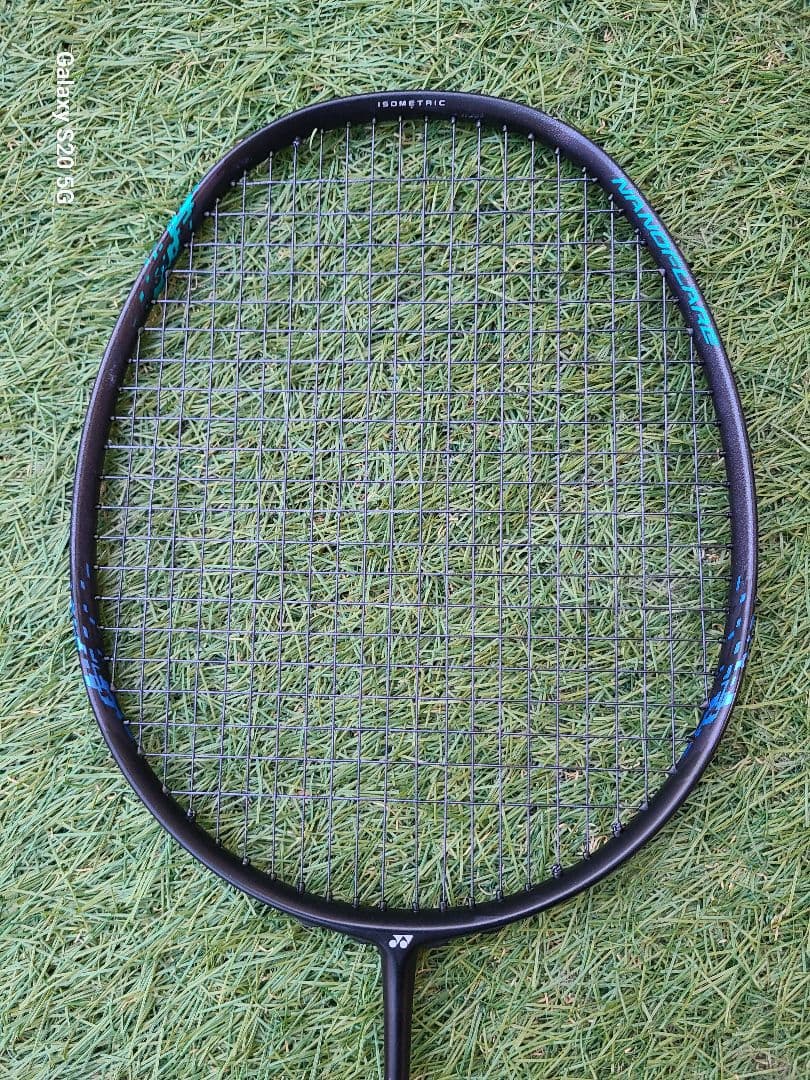 Yonex ナノフレア170ライト バドミントンラケット