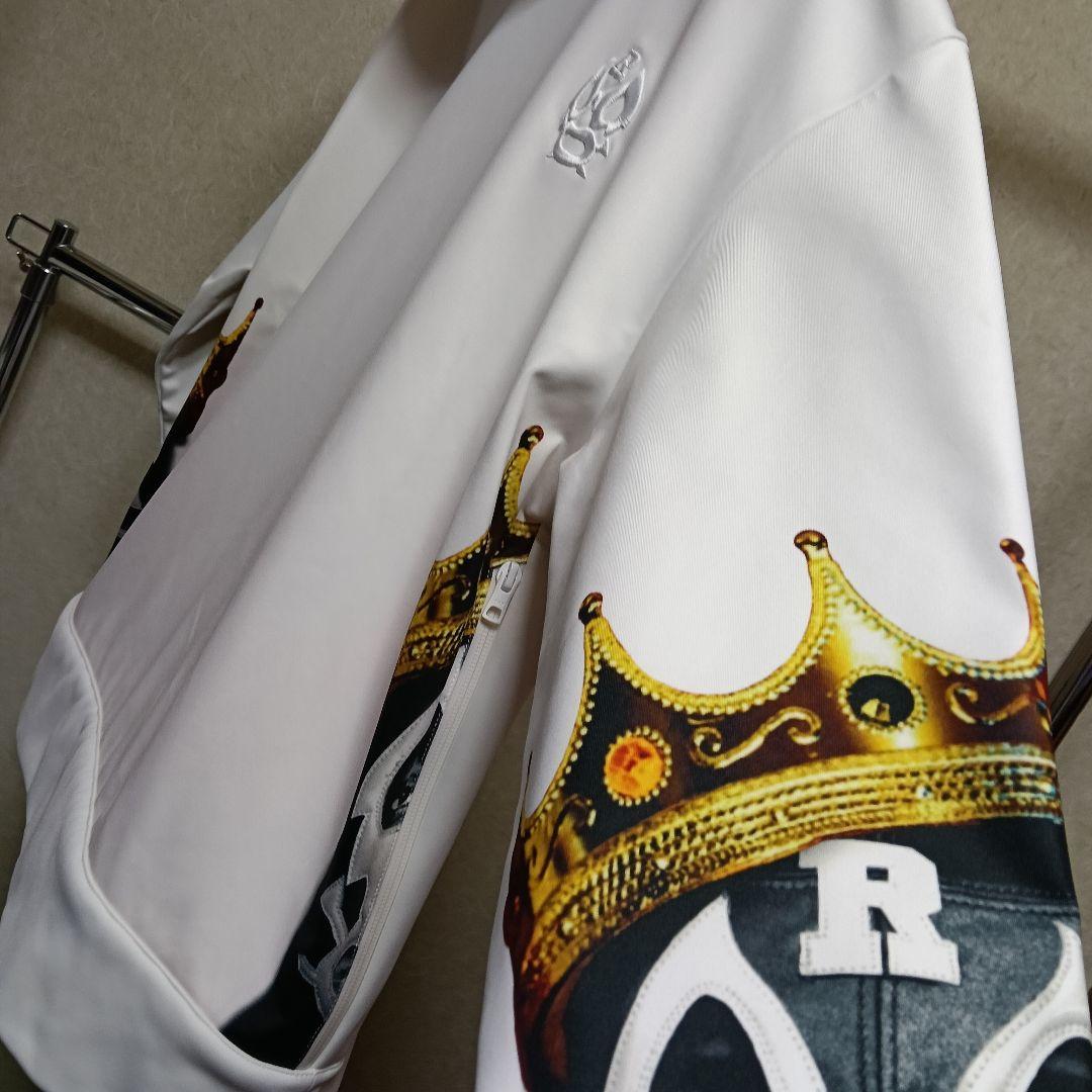 ラッセルノ 裏起毛ハイネックトレーナー 白×黒 袖ルチャマスク／SIZE:4