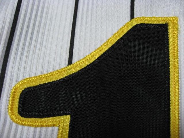 鳥谷敬選手 ハイクオリティユニフォーム 刺繍ナンバージャージ 阪神タイガース