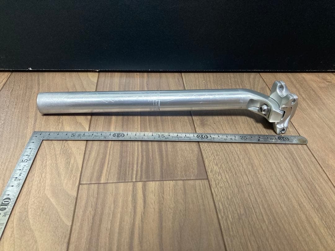 日東　Dynamic 626 シートポスト シルバー 27.2ミリ
