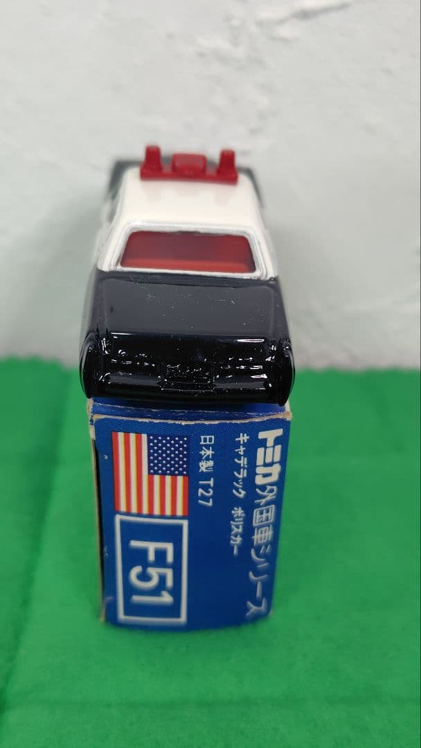 トミカ 外国車シリーズ F51 キャデラック ポリスカー（日本製・青箱付）